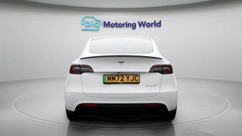 Tesla Model Y PERFORMANCE AWD