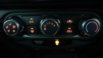 Nissan Juke DIG-T ACENTA DCT