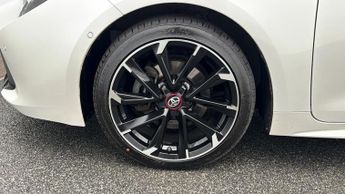 Toyota Corolla GR SPORT