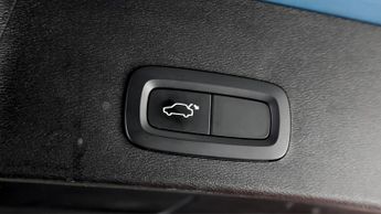 Volvo XC40 RECHARGE T4 CORE