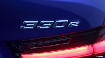 BMW 3 Series 330E M SPORT