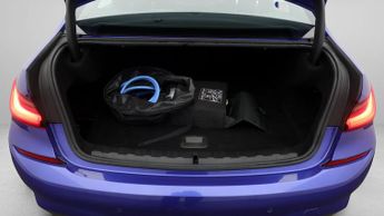 BMW 3 Series 330E M SPORT