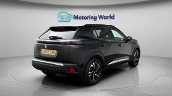 Peugeot E-2008 ALLURE PREMIUM