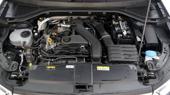 Volkswagen T-Roc R-LINE TSI DSG