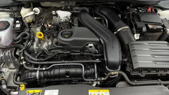 Volkswagen Taigo R-LINE TSI DSG