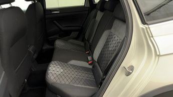 Volkswagen Taigo R-LINE TSI DSG