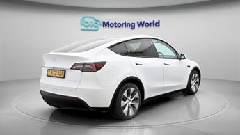 Tesla Model Y LONG RANGE AWD