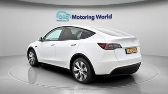Tesla Model Y LONG RANGE AWD