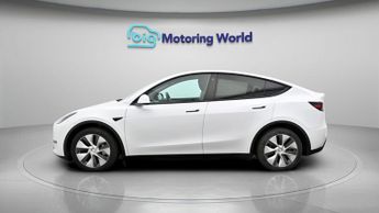 Tesla Model Y LONG RANGE AWD