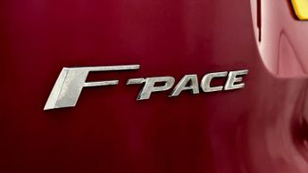 Jaguar F-PACE R-DYNAMIC SE