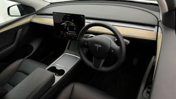 Tesla Model Y LONG RANGE AWD