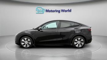 Tesla Model Y LONG RANGE AWD