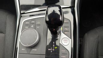 BMW 3 Series 330E SE PRO