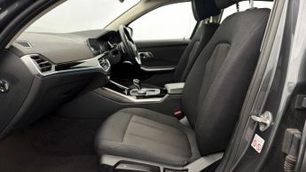 BMW 3 Series 330E SE PRO