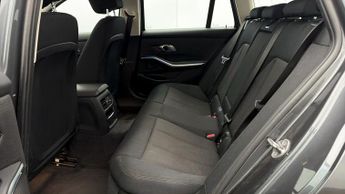 BMW 3 Series 330E SE PRO