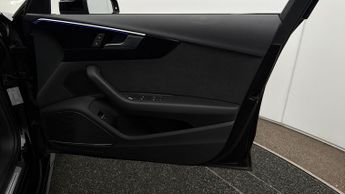 Audi A4 Avant AVANT TFSI S LINE BLACK EDITION