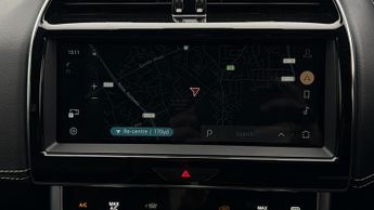 Jaguar XE R-DYNAMIC BLACK