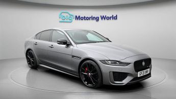 Jaguar XE R-DYNAMIC BLACK