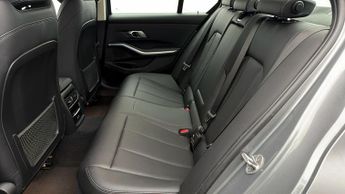 BMW 3 Series 330E SPORT