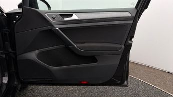 Volkswagen e-Golf E-GOLF