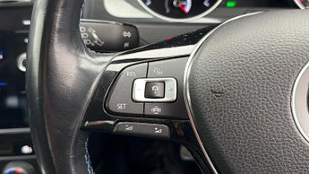 Volkswagen e-Golf E-GOLF