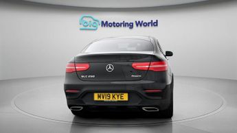Mercedes-Benz GLC GLC 250 4MATIC AMG LINE PREMIUM PLUS