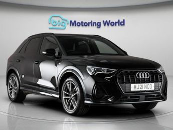 Audi Q3 TFSI S LINE BLACK EDITION