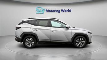 Hyundai TUCSON T-GDI SE CONNECT DCT