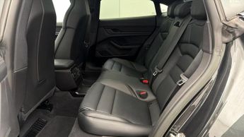 Porsche Taycan 4S