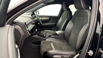 Volvo XC40 RECHARGE T4 R-DESIGN