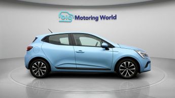 Renault Clio ICONIC TCE