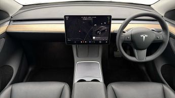 Tesla Model Y LONG RANGE AWD