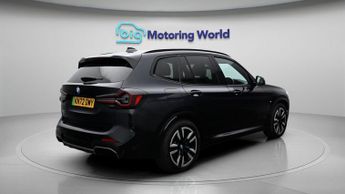 BMW iX3 M SPORT