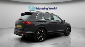 Volkswagen Tiguan R-LINE TSI DSG