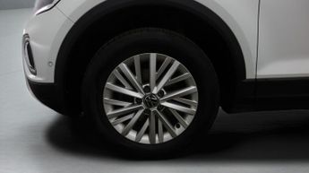Volkswagen T-Roc LIFE TSI DSG