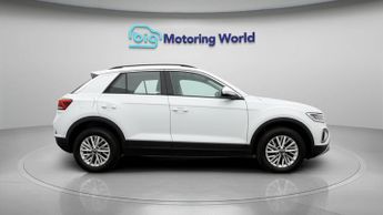 Volkswagen T-Roc LIFE TSI DSG