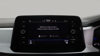 Volkswagen T-Roc LIFE TSI DSG