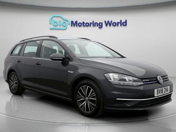 Volkswagen Golf SE NAVIGATION TSI EVO