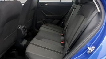Volkswagen T-Roc LIFE TSI DSG