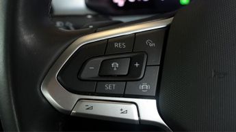 Volkswagen T-Roc LIFE TSI DSG