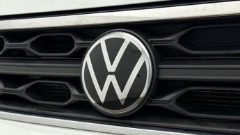 Volkswagen T-Roc LIFE TSI DSG