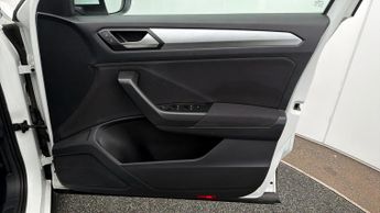 Volkswagen T-Roc LIFE TSI DSG