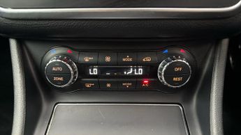 Mercedes-Benz GLA GLA 180 AMG LINE EDITION