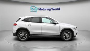 Mercedes-Benz GLA GLA 250 E AMG LINE