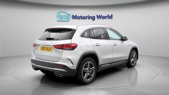 Mercedes-Benz GLA GLA 250 E AMG LINE