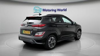 Hyundai KONA PREMIUM