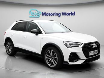 Audi Q3 TFSI S LINE BLACK EDITION