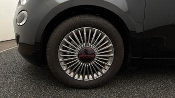 Fiat 500e C RED