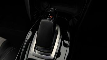 Peugeot E-2008 GT PREMIUM