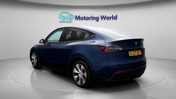 Tesla Model Y BASE